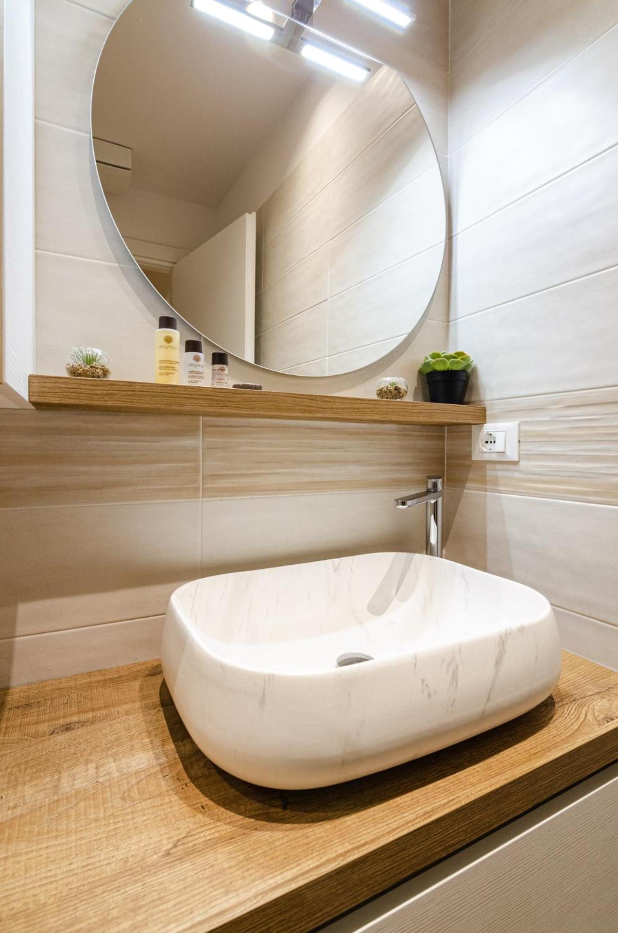 Goito Luxury Apartment, In The Historical Center Bologna Exterior foto